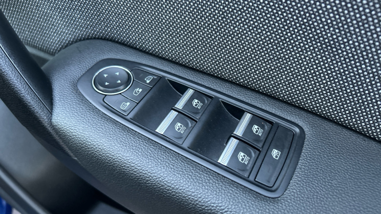 Renault Symbioz 1.6 E-Tech FHEV 145 Techno 5dr Auto Hybrid Estate